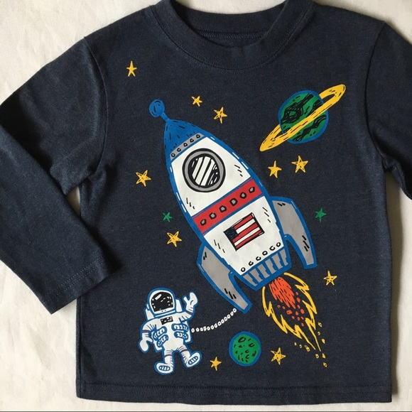 Space shirt size 3T astronaut spaceship black top rocket planets Saturn stars - Picture 2 of 16